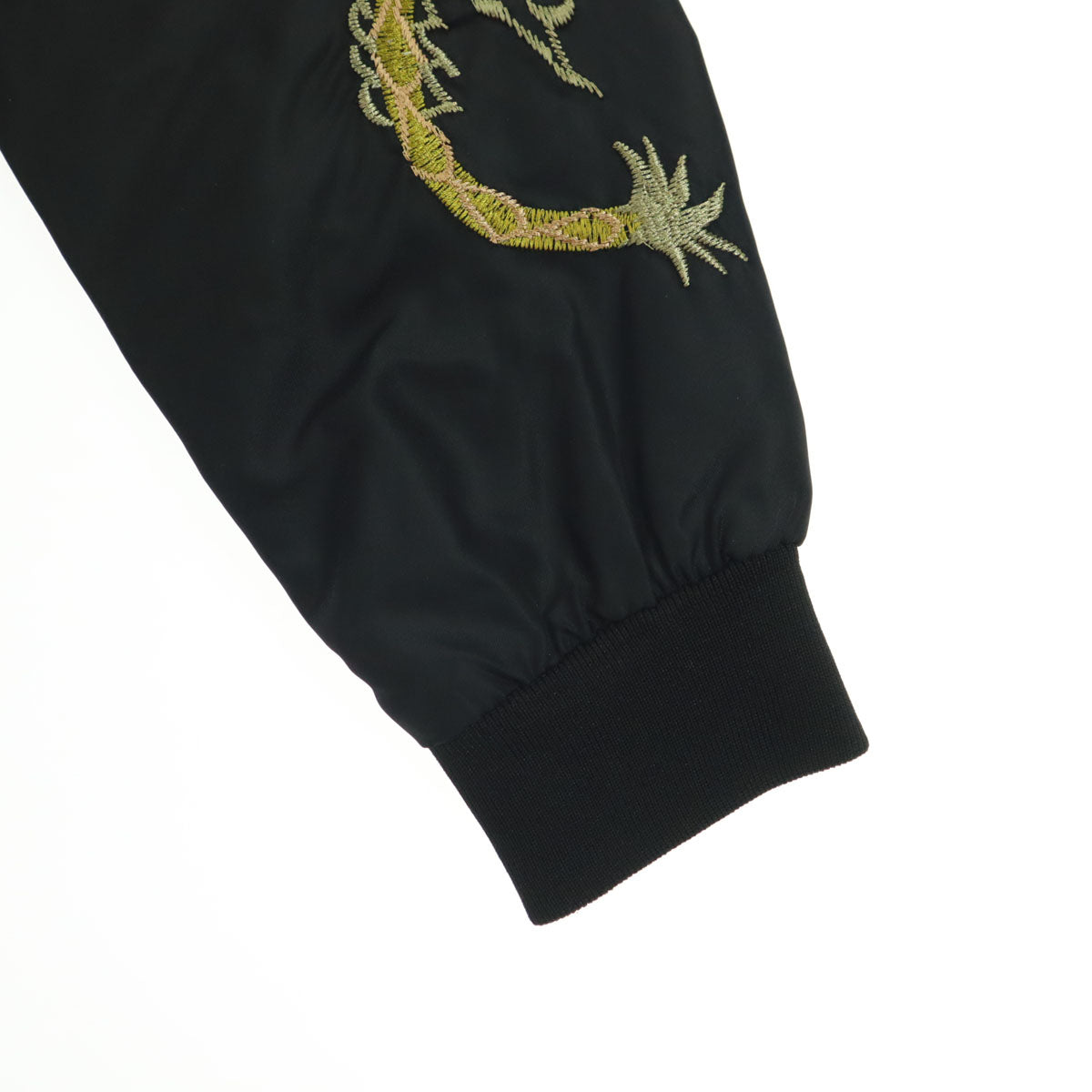 美品 GXP1999 鷹 龍 刺繍 長袖 スカジャン M ブラック MA-1 メンズ