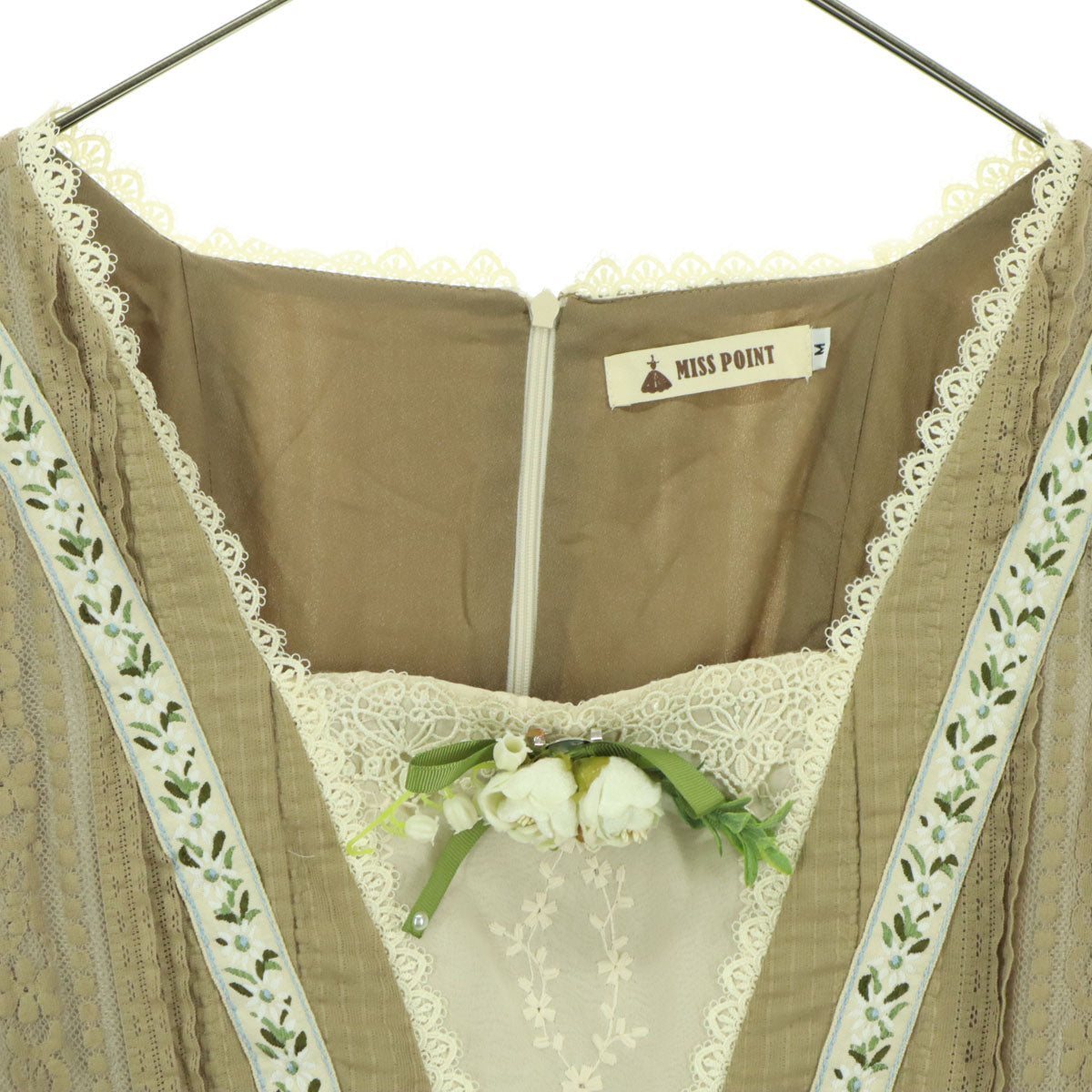 美品 miss point ミスポイント 5分袖 ロングワンピース M ベージュ系 フリル 刺繍 レディース