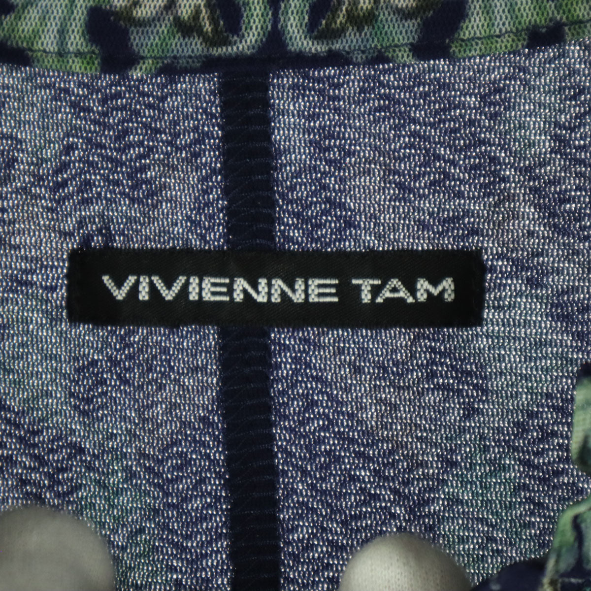 美品 VIVIENNE TAM ヴィヴィアンタム 植物柄 長袖 シアー袖 チャイナボタン フリルカラー 膝丈ワンピース 42 グリーン系 レディース