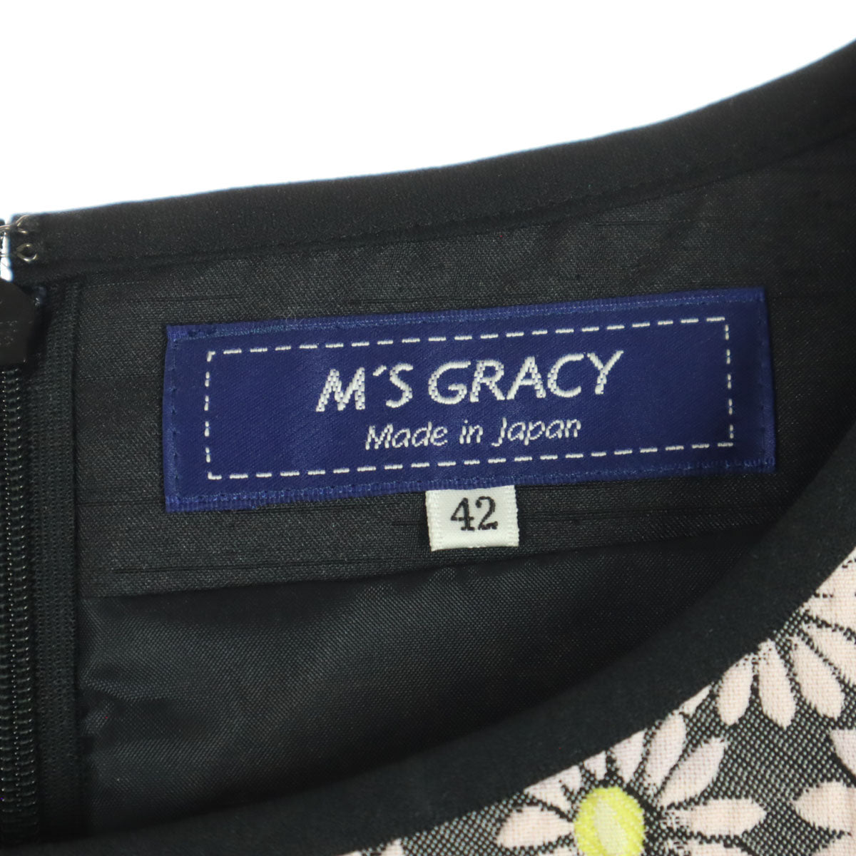 美品 M'S GRACY エムズグレイシー 日本製 総花柄刺繍 半袖 丸襟 膝丈ワンピース 42 ピンク系 リボン レディース