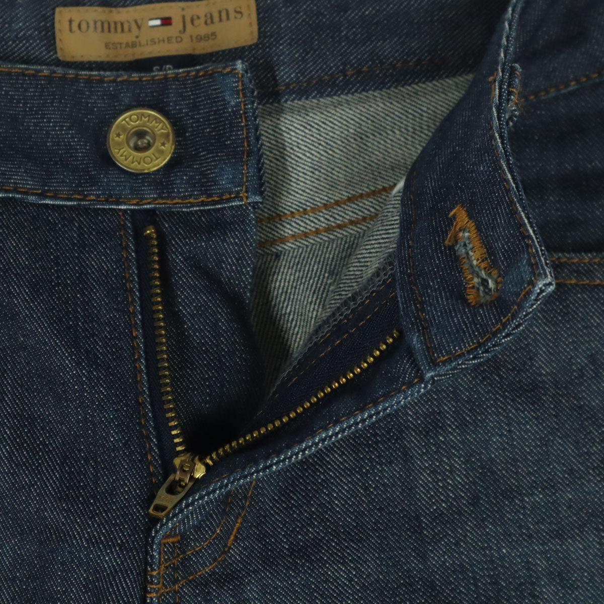 美品 TOMMY JEANS トミージーンズ ロゴペイント デニムショートパンツ S インディゴ レディース