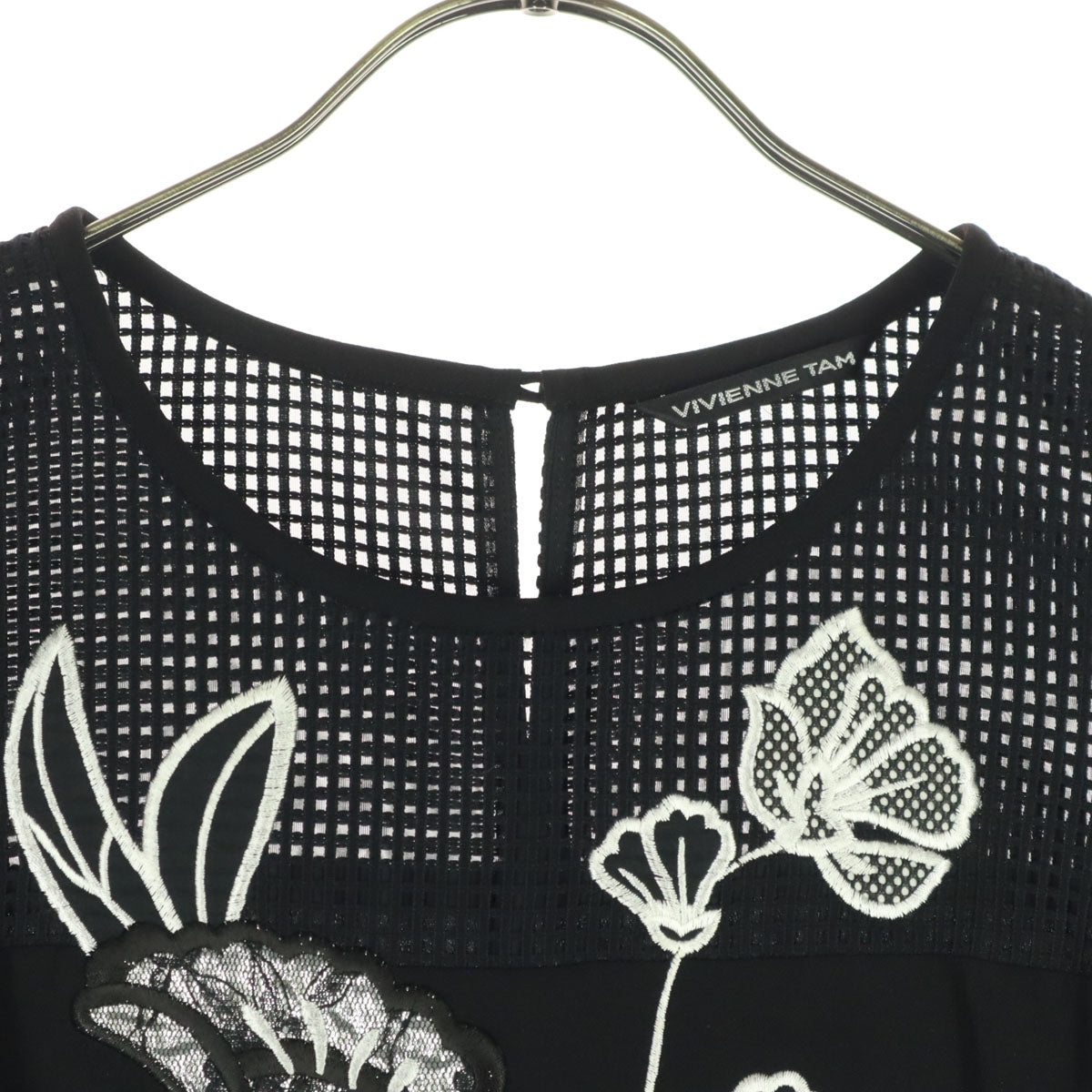 美品 VIVIENNE TAM ヴィヴィアンタム 花刺繍 ノースリーブ ワンピース XL ブラック レディース