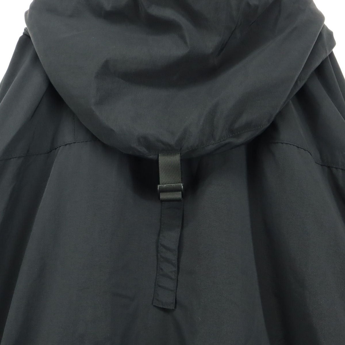 美品 WILDTHINGS ワイルドシングス 長袖 裾、ウエスト調整紐付き マウンテンパーカー M ブラック レディース