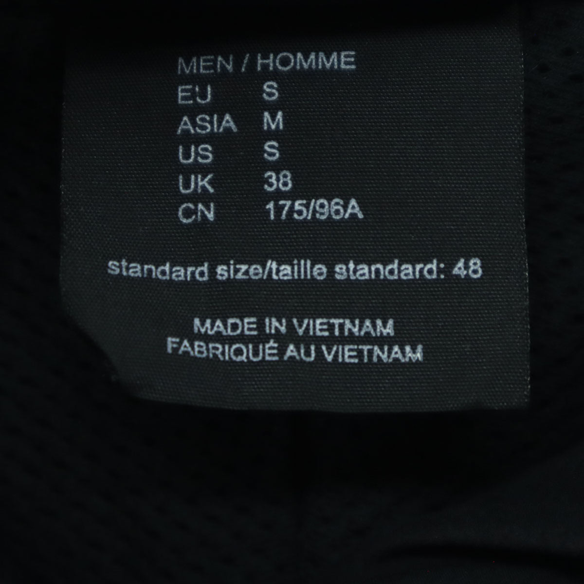 美品 Jack Wolfskin ジャックウルフスキン ワンポイントロゴ 長袖 フーディジャケット M ブラック メンズ