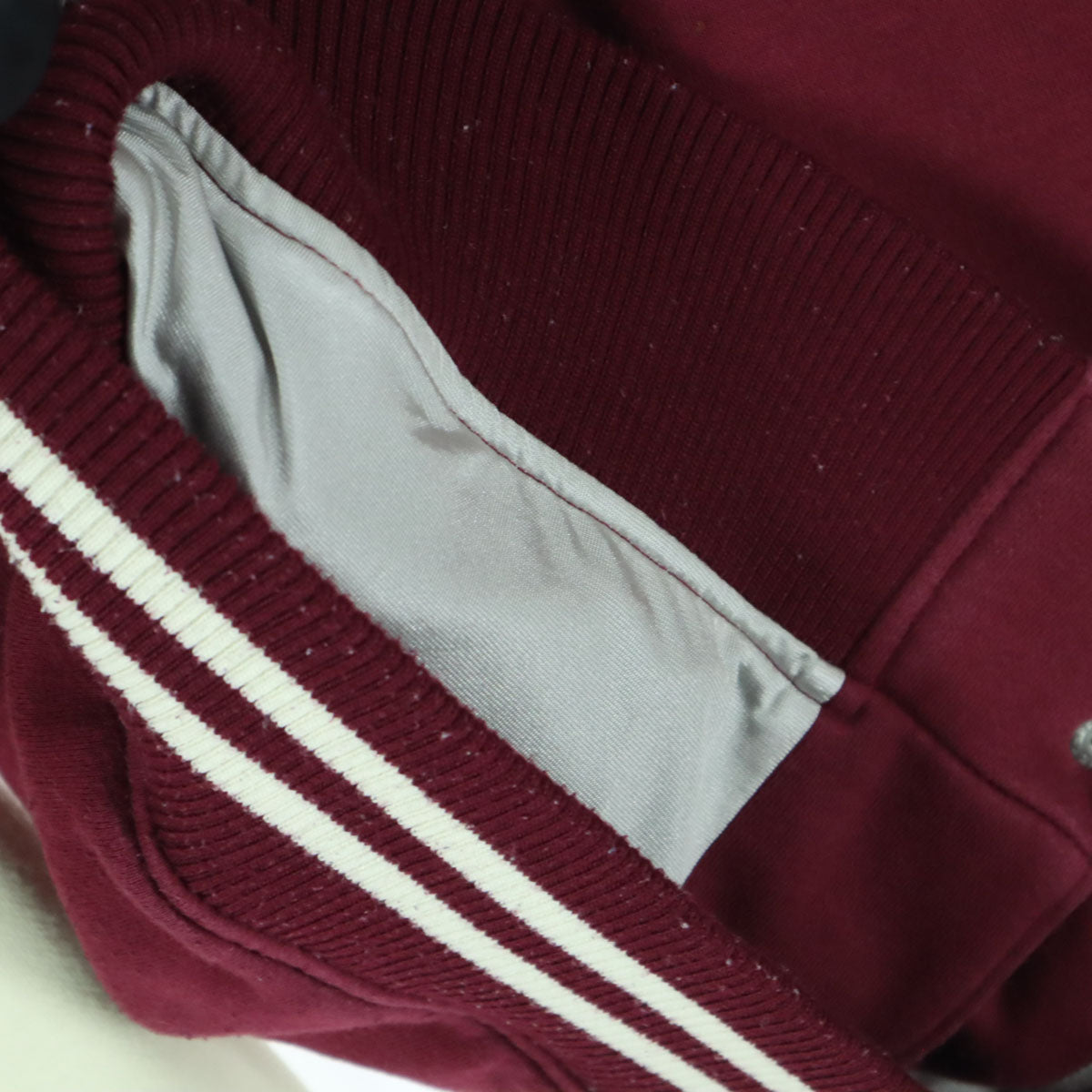 Pokemon Center ポケモンセンター ワッペン 長袖 スタジャン M ワインレッド ピカチュウ メンズ