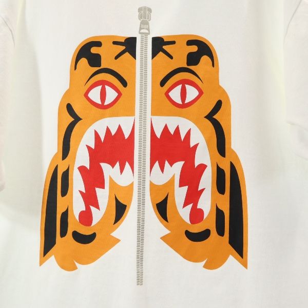 A BATHING APE アベイシングエイプ タイガー 両面プリント 半袖 Tシャツ XL 白 メンズ