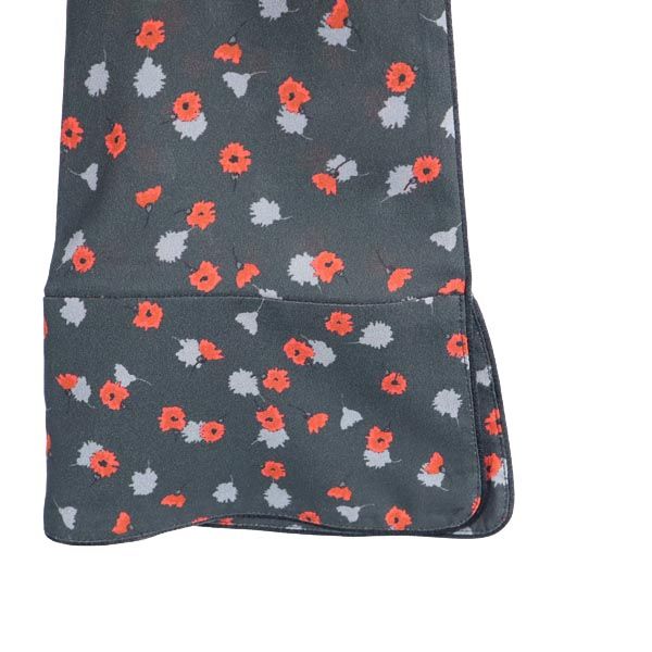 未使用 emmi atelier エミアトリエ スモールフラワー 長袖 ガウン 0 ブラック系 レディース