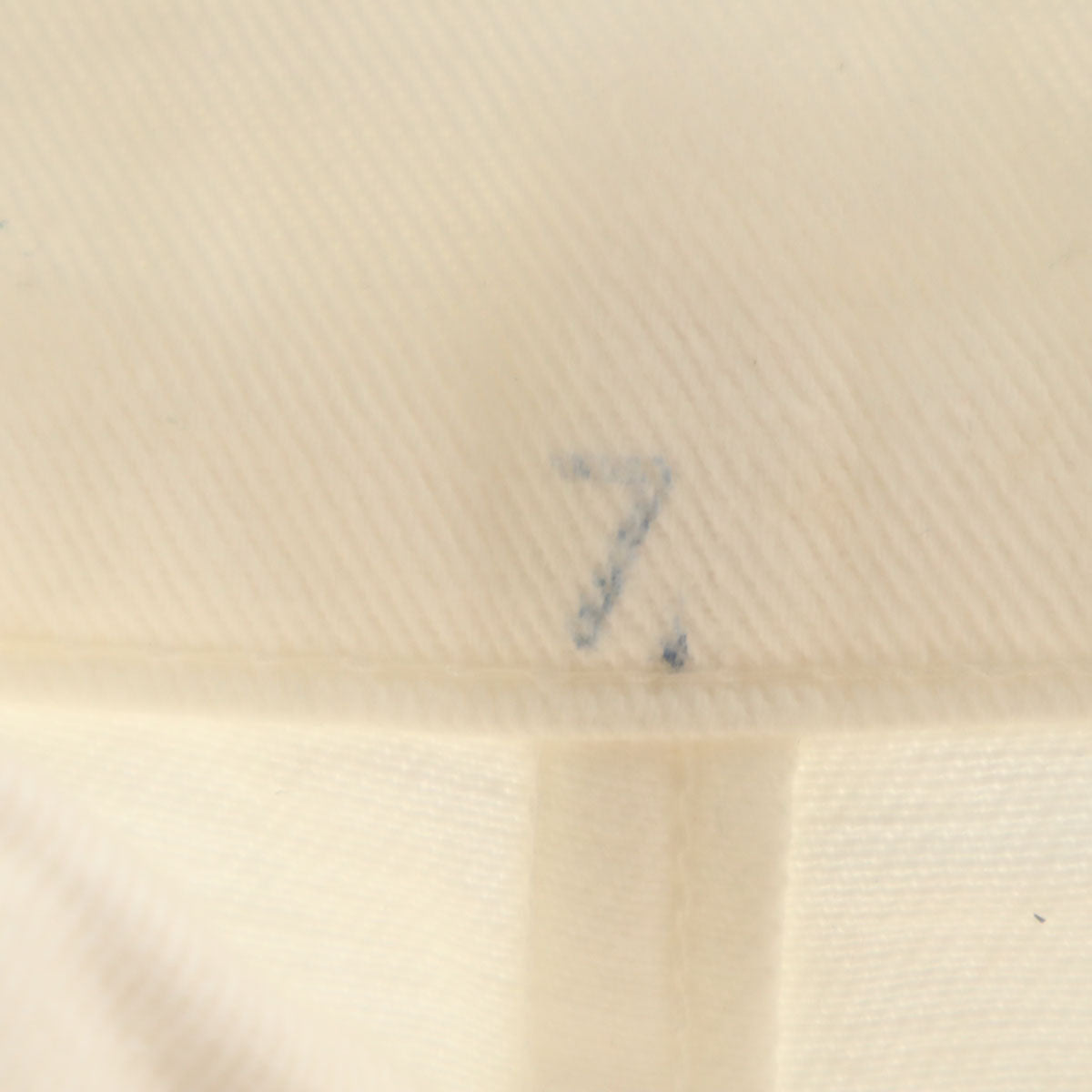 ITALIAN ARMY イタリア軍 グルカショーツ ショートパンツ 白 ボタンフライ メンズ