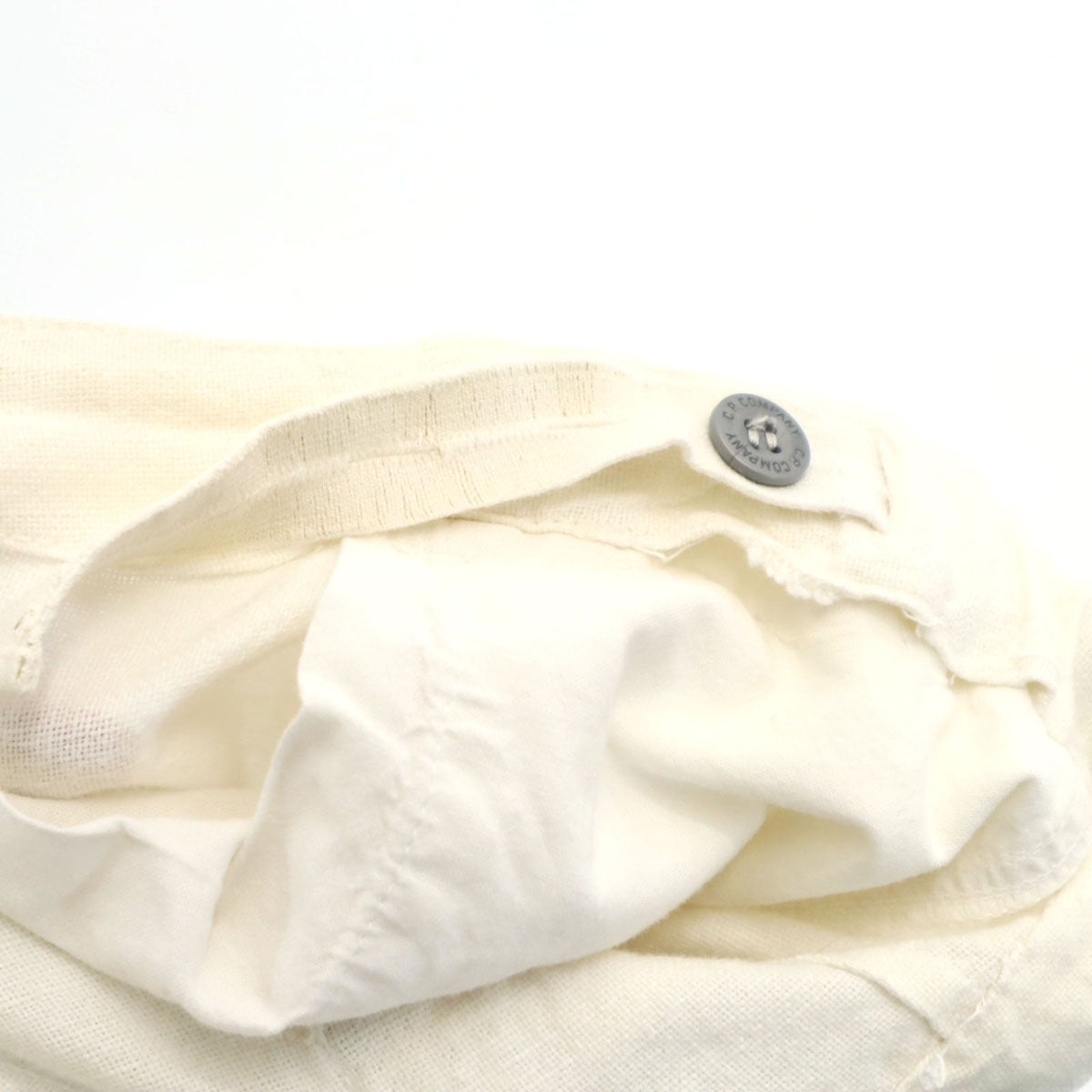 C.P.Company シーピーカンパニー リネンブレンド ハーフパンツ 140 オフホワイト キッズ