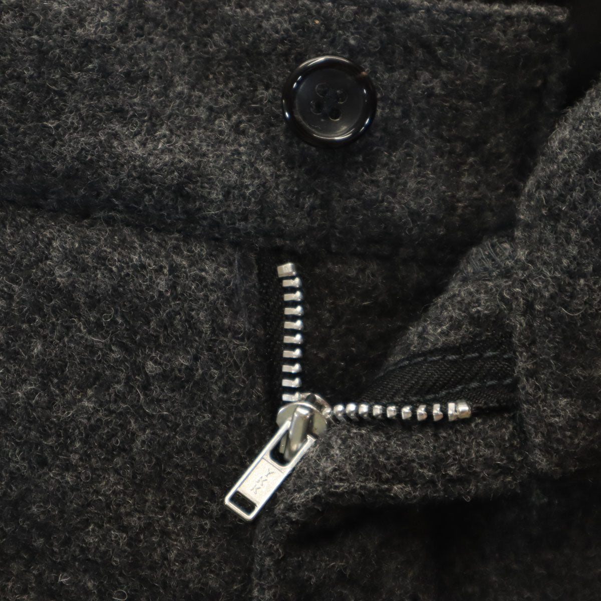 未使用 COMME des GARCONS SHIRT コムデギャルソンシャツ フランス製 ウール ショートパンツ S グレー 中綿 メンズ