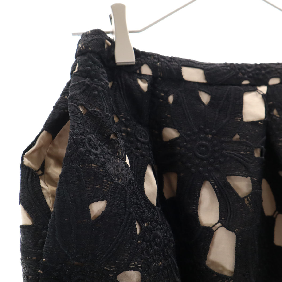 未使用 TOCCA トッカ 花柄 ミディ丈 総レース フレアスカート 2 ブラック レディース