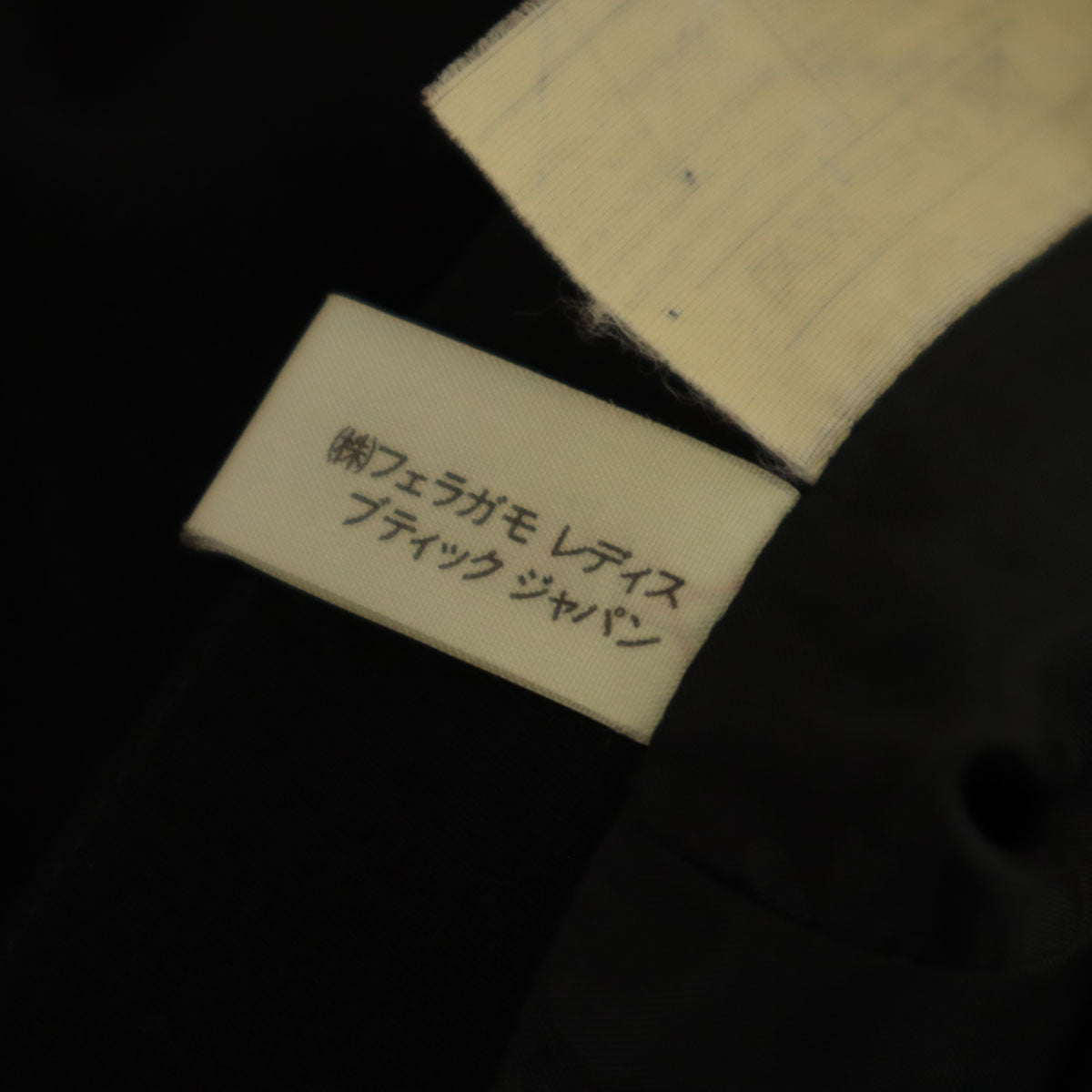 Salvatore Ferragamo サルヴァトーレフェラガモ 90s イタリア製 オールド ミディ丈 タイトスカート 42 ブラック レディース