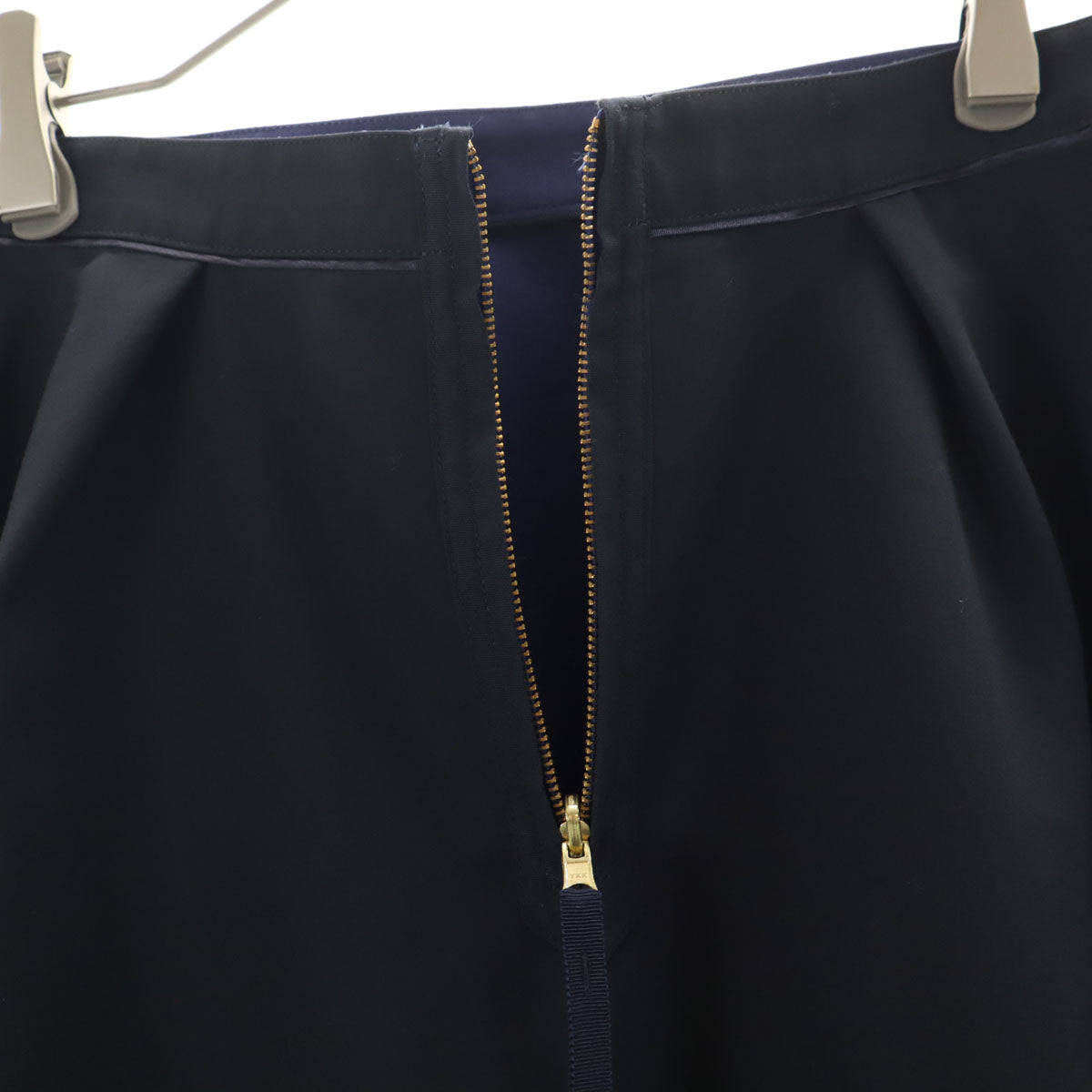 BLUE LABEL CRESTBRIDGE ブルーレーベルクレストブリッジ ミディ丈 フレアスカート 濃紺 レディース