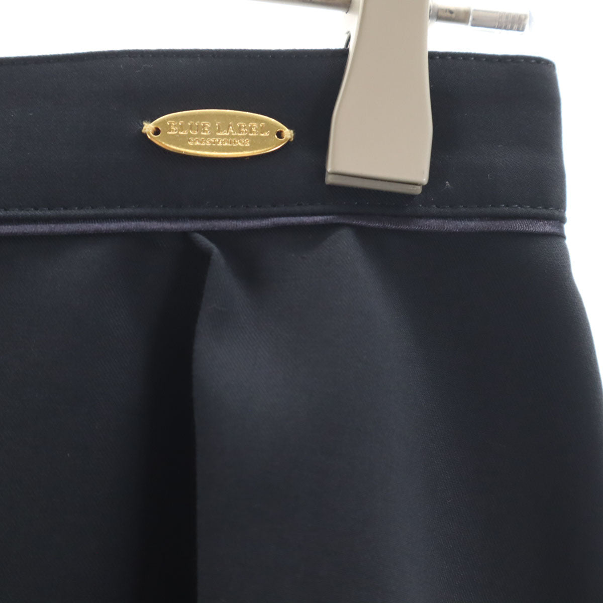 BLUE LABEL CRESTBRIDGE ブルーレーベルクレストブリッジ ミディ丈 フレアスカート 濃紺 レディース