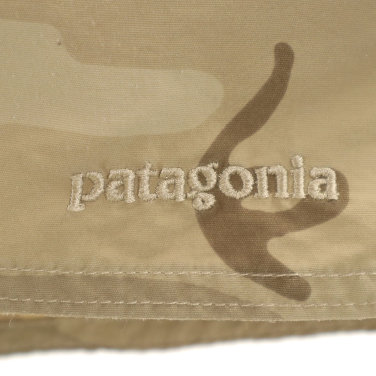 patagonia パタゴニア カモフラ柄 ショートパンツ W34 ベージュ 86645SP16 アウトドア 迷彩 メンズ
