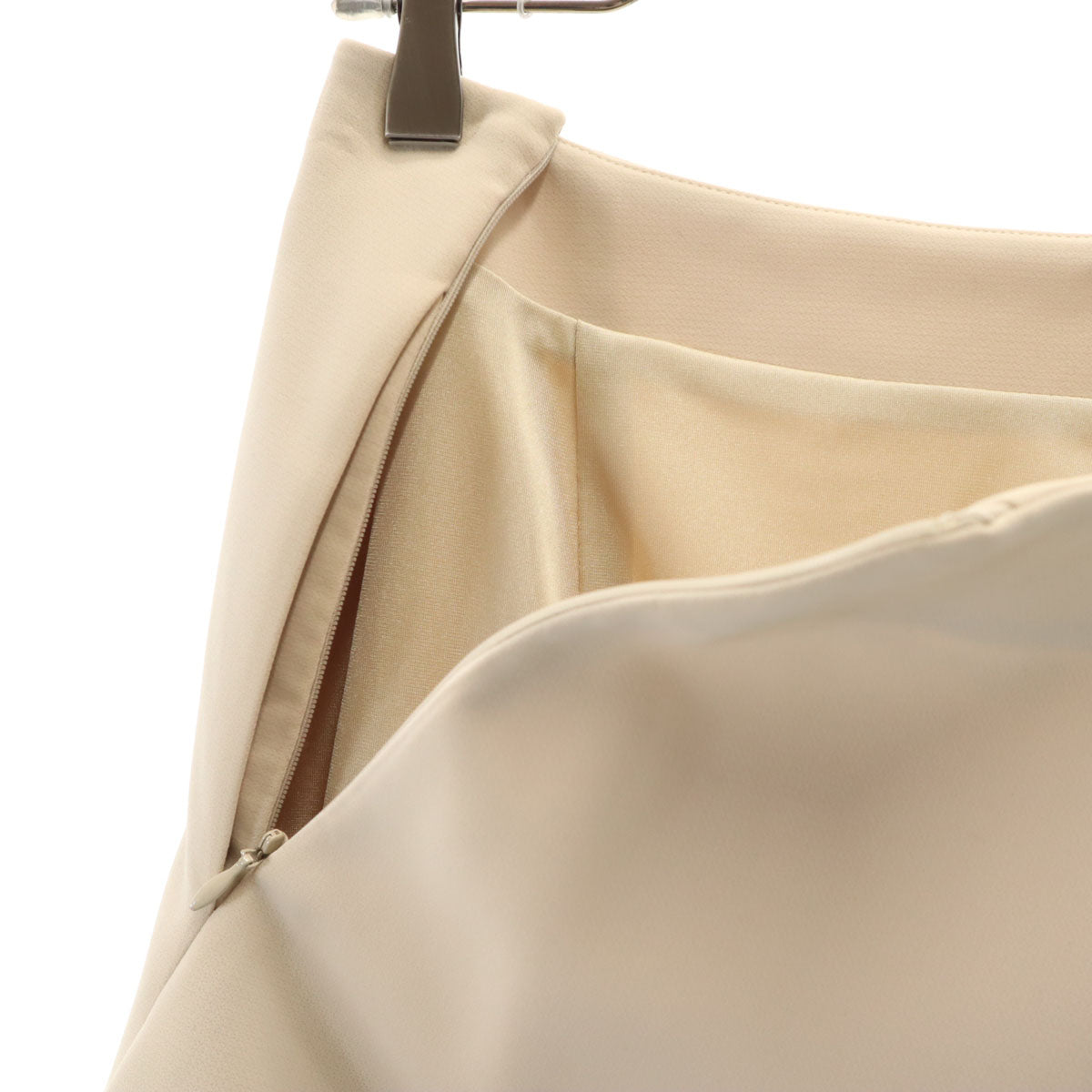 FOXEY NEW YORK フォクシーニューヨーク 日本製 ミディスカート 40 クリーム レディース