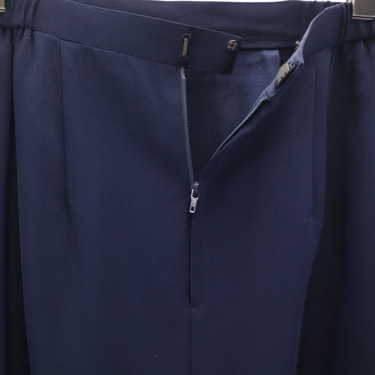 YOSHIKO HAKUTSURU 日本製 ミディ丈 スカート 38 ネイビー レディース