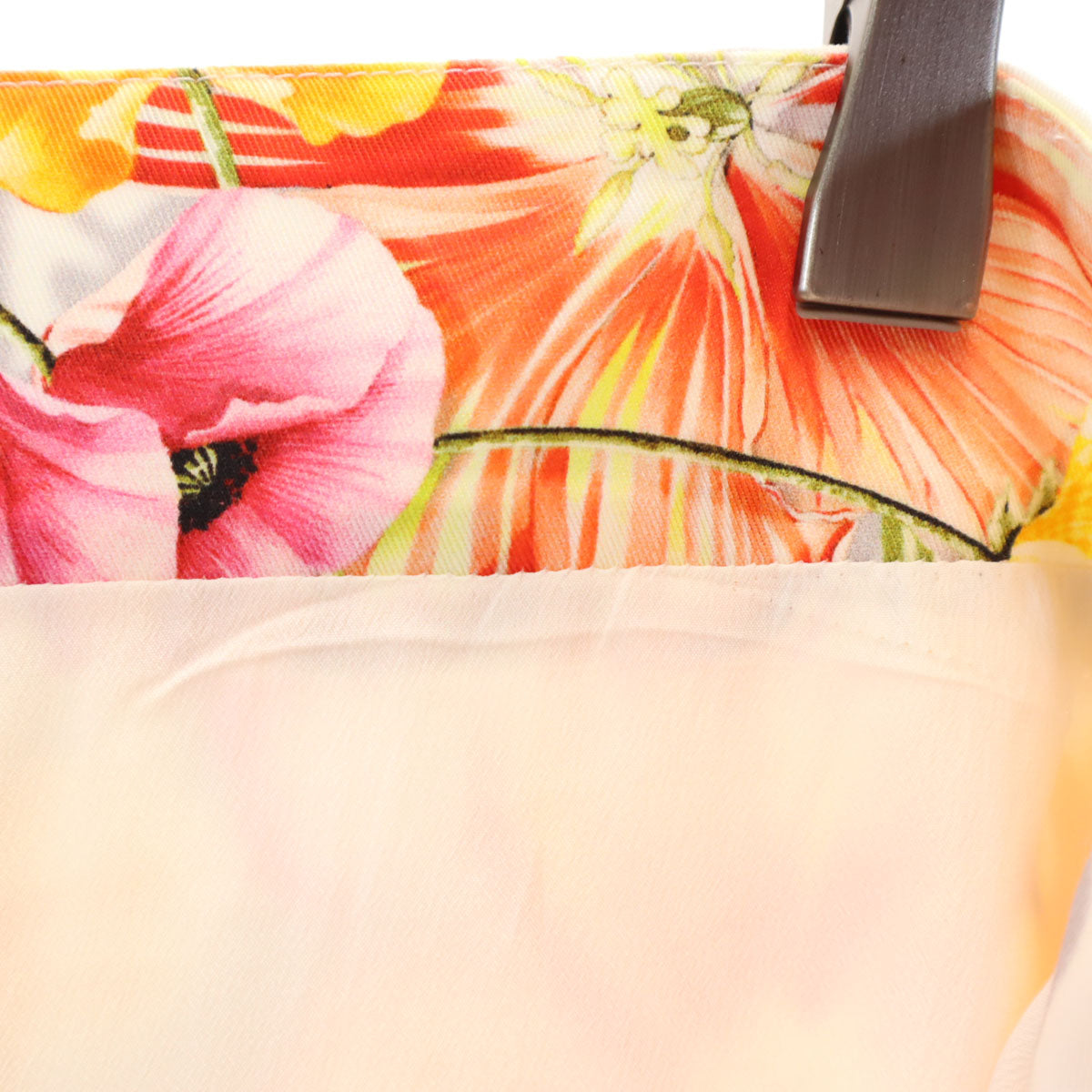 Salvatore Ferragamo サルヴァトーレフェラガモ イタリア製 花柄 ミニ丈 タイトスカート 40 ホワイト レディース