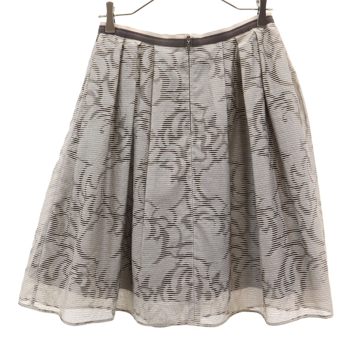 FOXEY フォクシー 日本製 総柄 ミディ丈 フレアスカート 40 グレー系 レディース