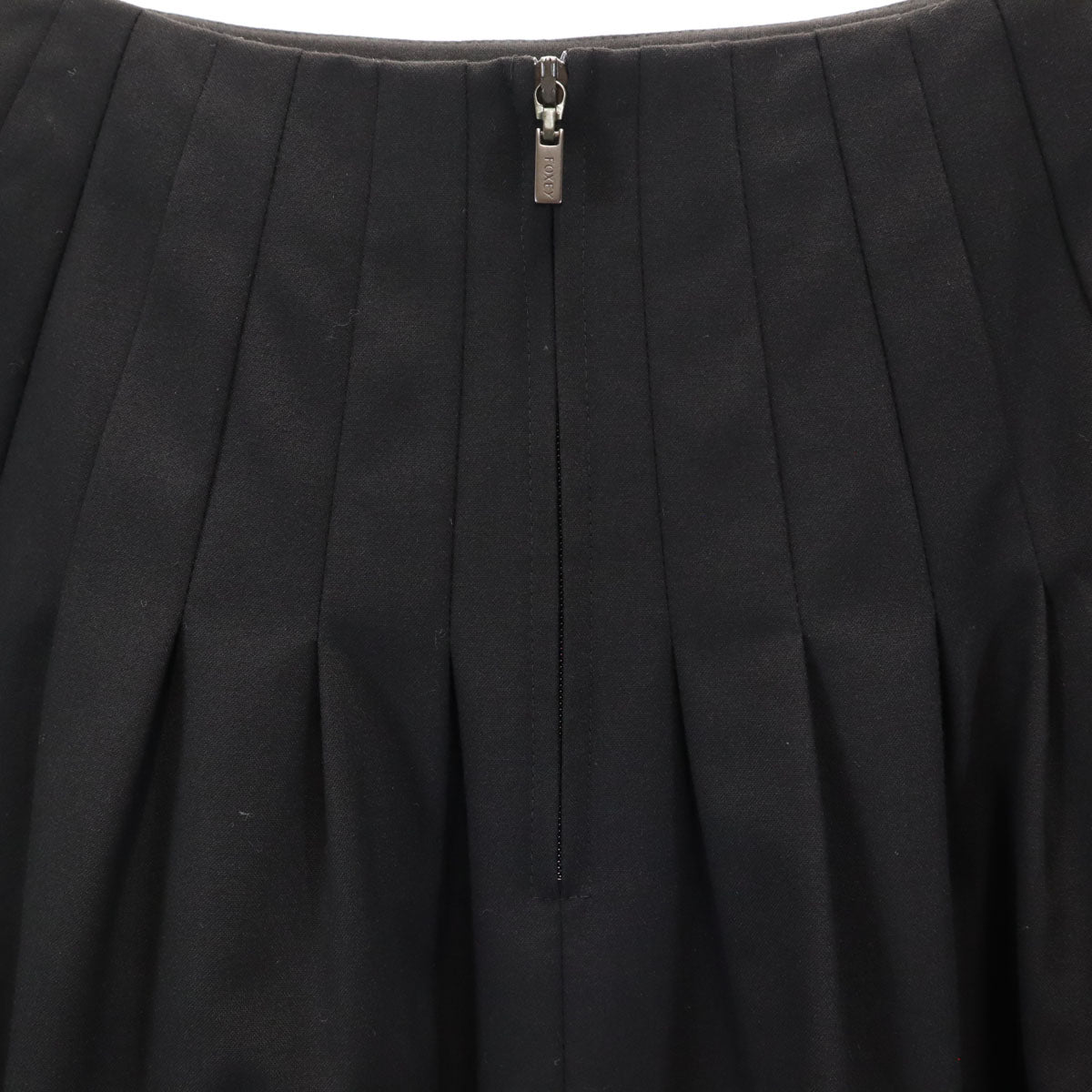 FOXEY NEW YORK フォクシーニューヨーク 日本製 ミディ丈 フレアスカート 38 ブラック レディース
