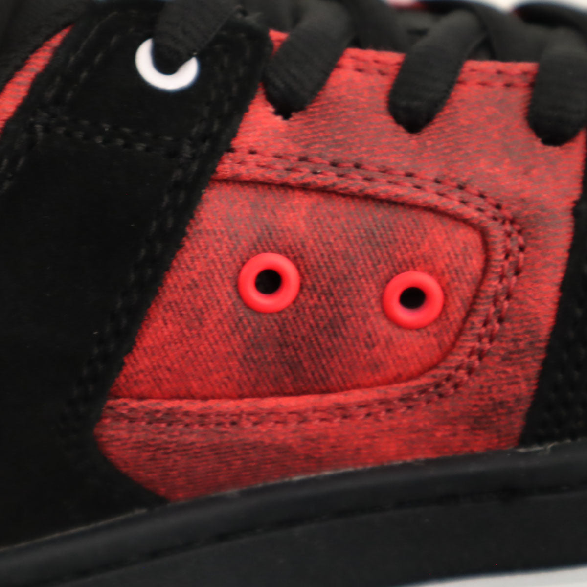 未使用 DC SHOES ディーシーシューズ スニーカー UK4.5 レッド MARVEL マーベル コラボ レディース