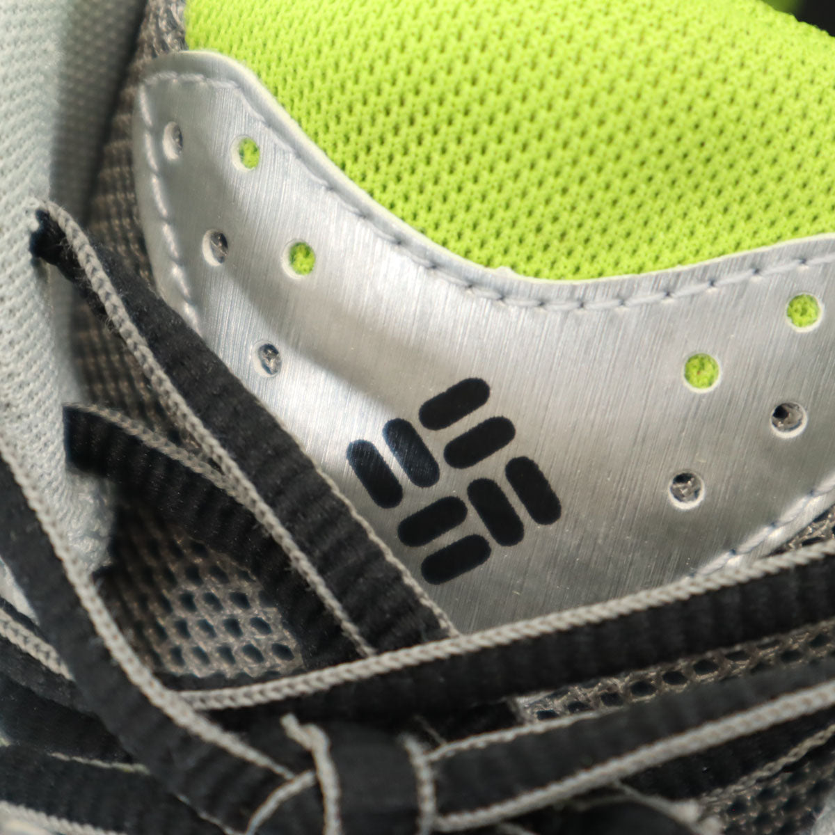 Columbia コロンビア 未使用 Ravenous スニーカー 27 グレー アウトドア BM3556-060 箱付き メンズ