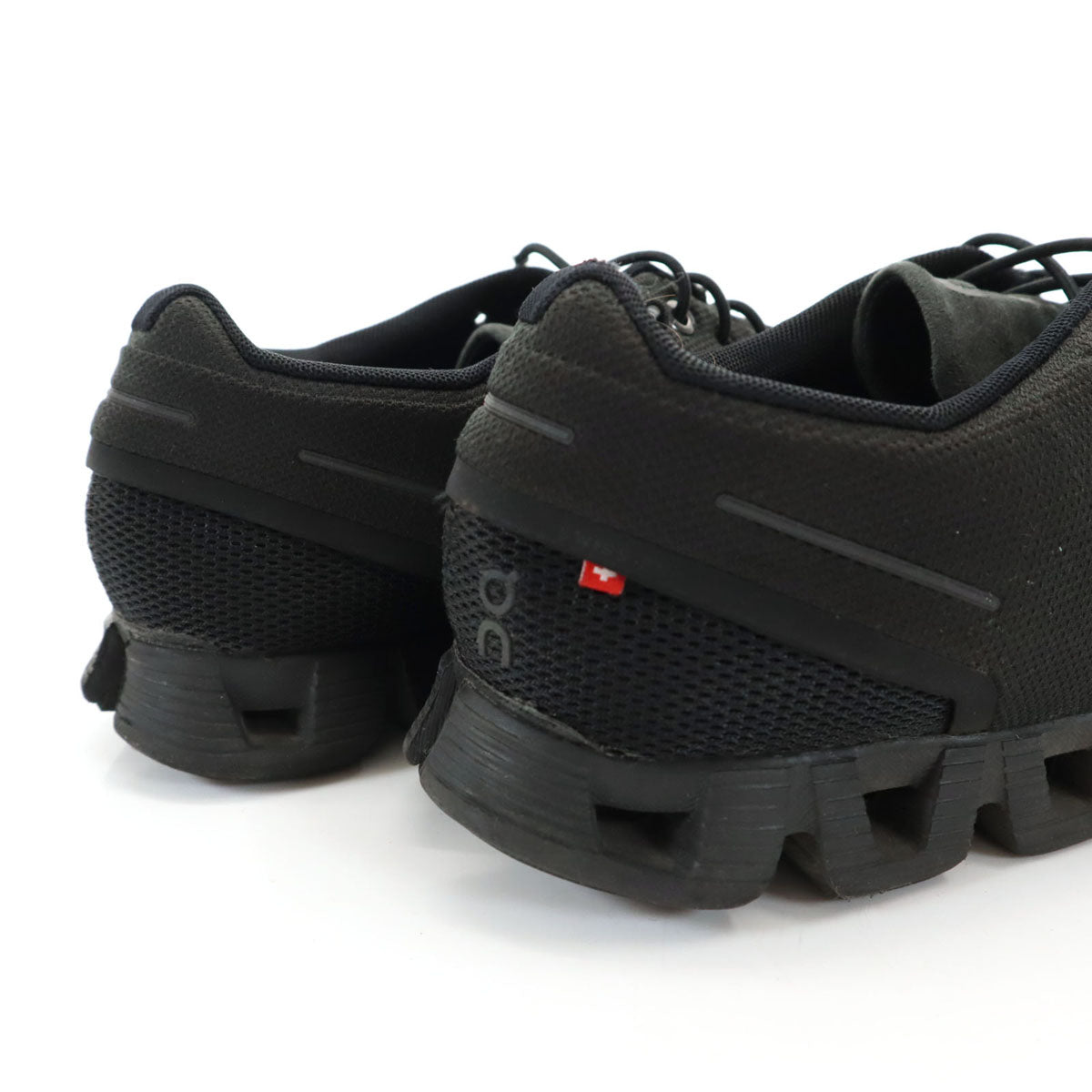 On SWISS ENGINEERING オン スイス エンジニアリング Cloud ランニング シューズ US W8 ブラック クラウド スニーカー 靴 レディース