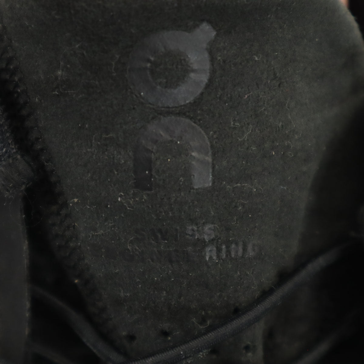 On SWISS ENGINEERING オン スイス エンジニアリング Cloud ランニング シューズ US W8 ブラック クラウド スニーカー 靴 レディース