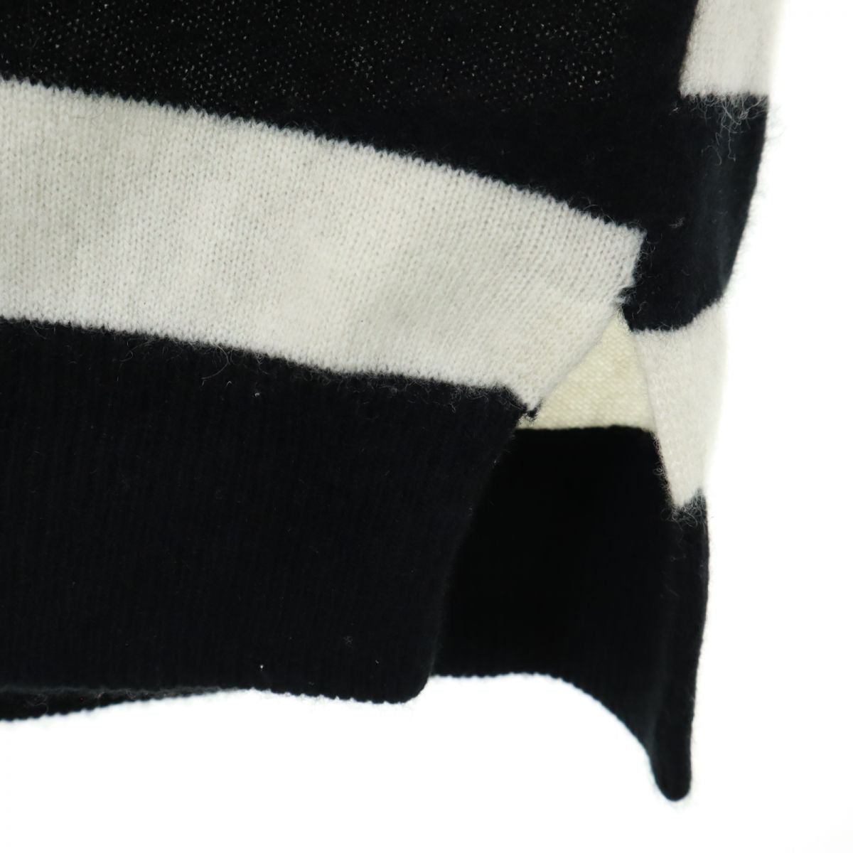 スライ ボーダー柄 長袖 カシミヤ100% Vネック ニット 1 ブラック×ホワイト SLY セーター レディース
