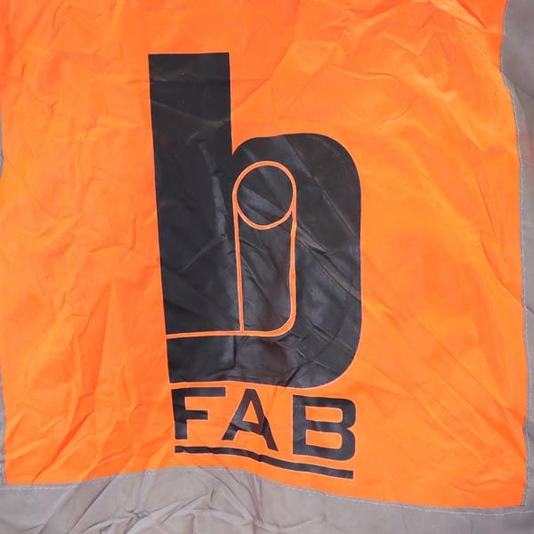 FAB バックロゴプリント ジャケット L オレンジ系 フード コート 裏キルティング メンズ