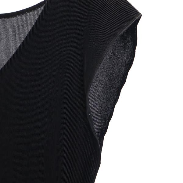 PLEATS PLEASE ISSEY MIYAKE プリーツプリーズ イッセイミヤケ 日本製 ノースリーブ カットソー 3 ブラック系 レディース