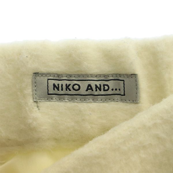 niko and... ニコアンド フェイクレザー ミニスカート ホワイト サステナブル レディース