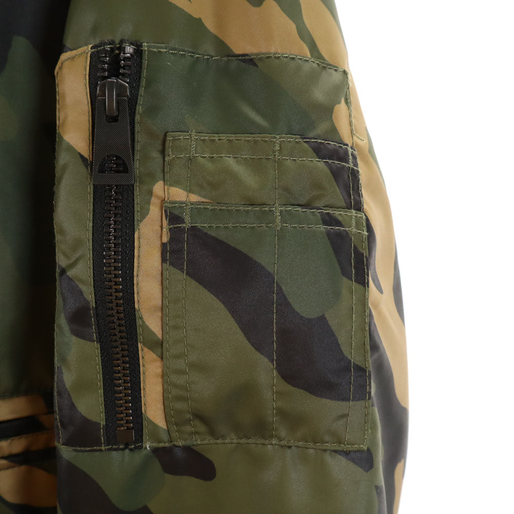 Guess ゲス カモフラ柄 中綿ジャケット S カーキ 他 迷彩 メンズ