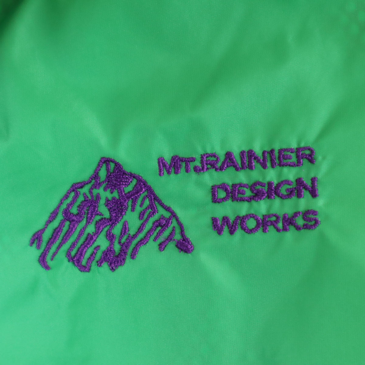 Mt RAINIER DESIGN マウントレイニアデザイン ハーフジップ ナイロンジャケット M グリーン系 ポケッタブル プルオーバー 裏メッシュ メンズ