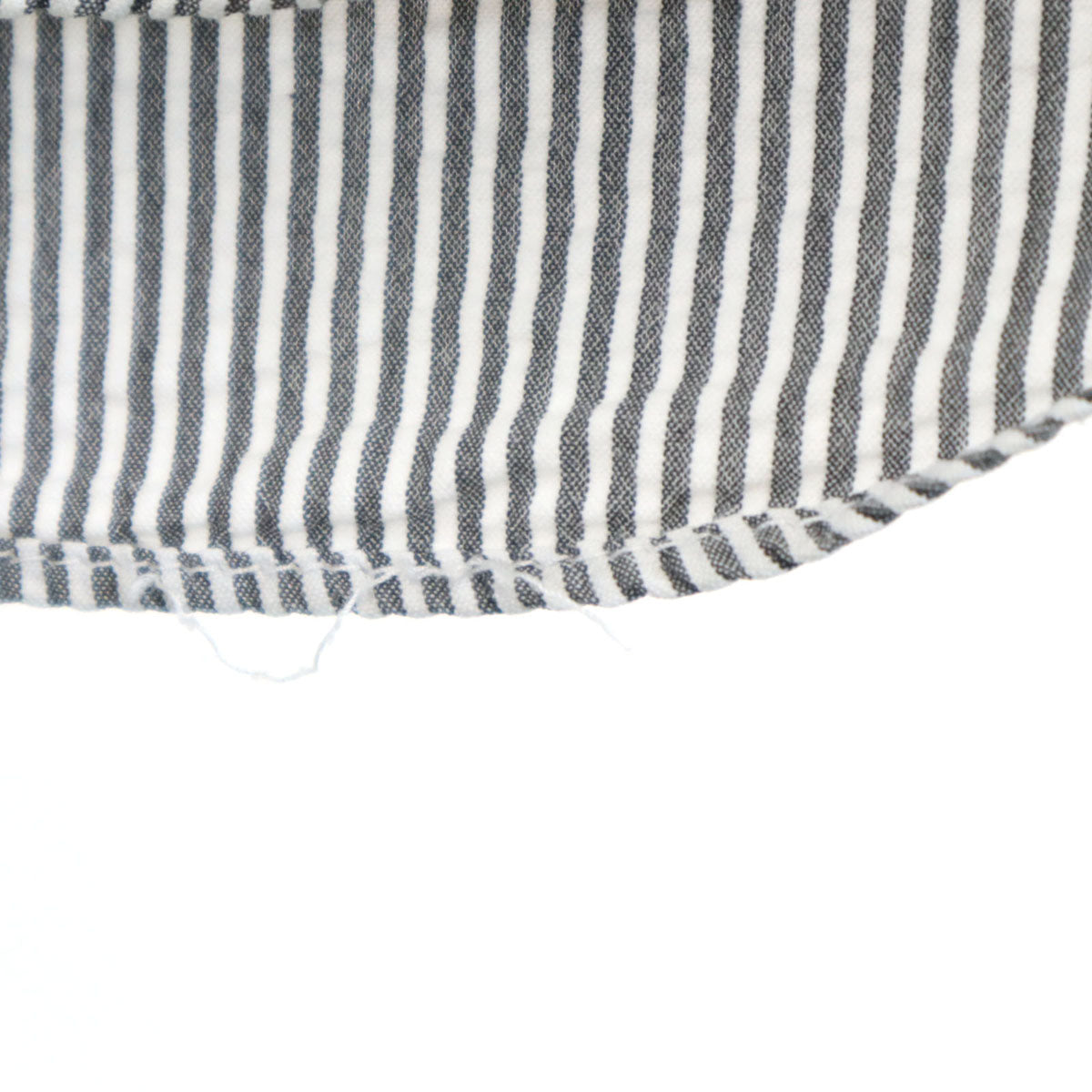 WHITE MOUNTAINEERING ホワイトマウンテニアリング 日本製 ストライプ柄 半袖 ボタンダウンシャツ M グレー シアサッカー メンズ