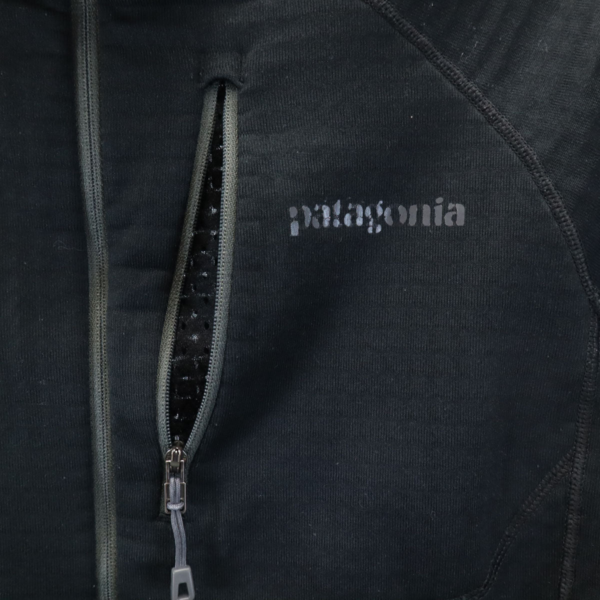 patagonia パタゴニア R1 P/O ハーフジップ ジャケット XS ブラック 40118FA15 アウトドア レディース