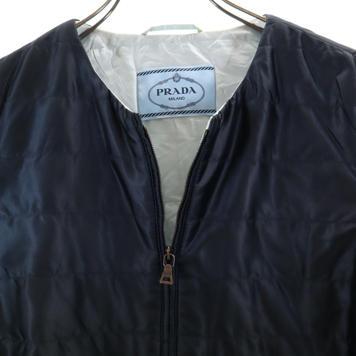 PRADA プラダ ブルガリア製 ノーカラー 中綿ジャケット 40 濃紺 レディース