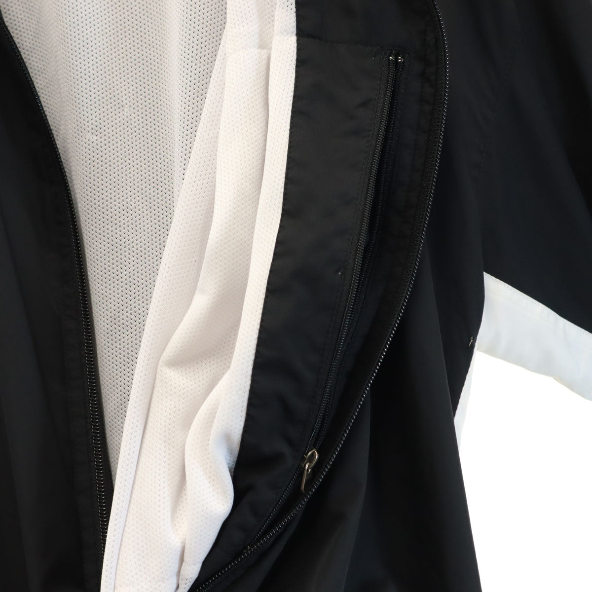 UNDER ARMOUR アンダーアーマー ウインドブレーカー 上下 セットアップ XL ブラック トレーニング ジャージ メンズ