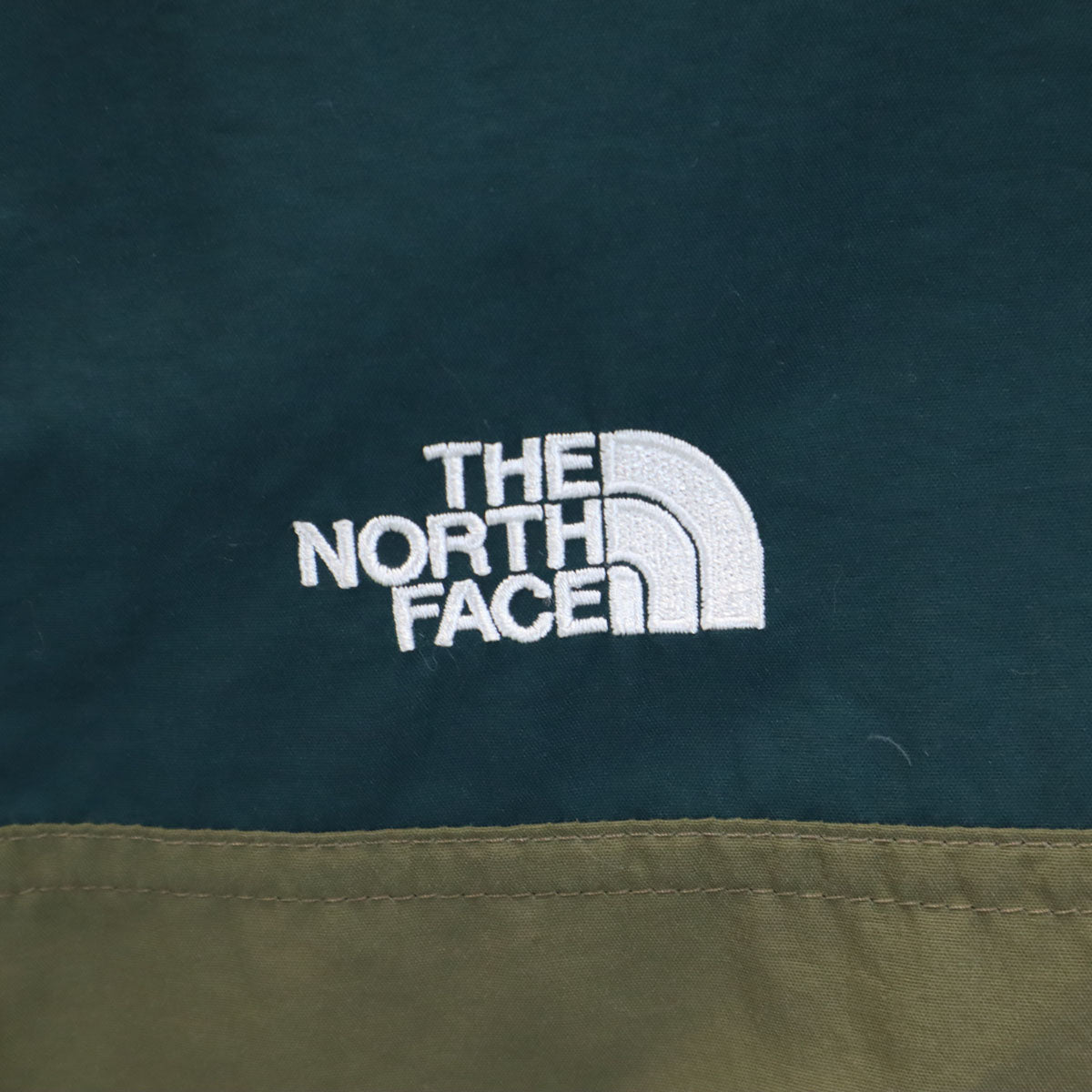 THE NORTH FACE ザノースフェイス ナイロンジャケット M グリーン系 アウトドア NP71530 メンズ