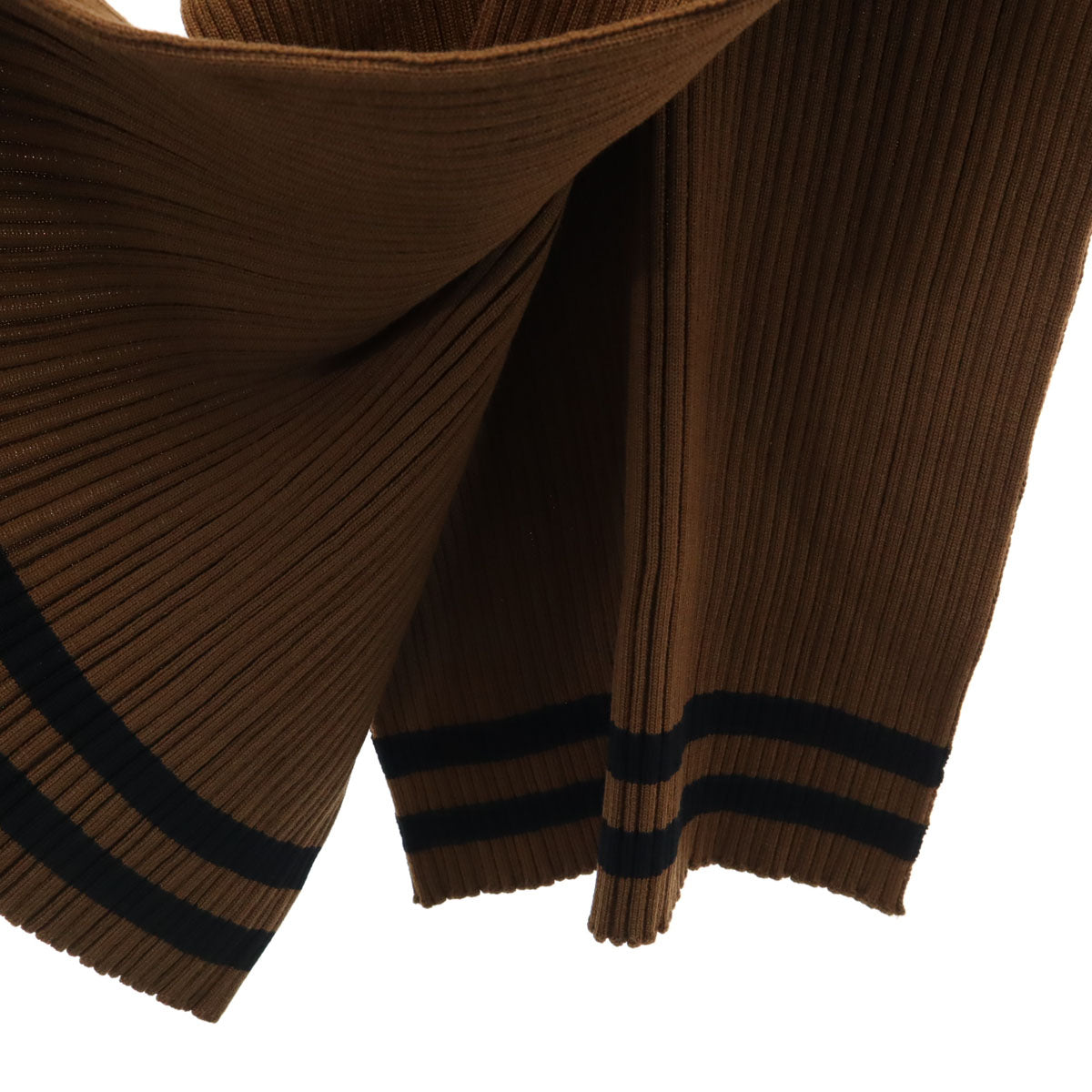 SalvatoreFerragamo サルバトーレフェラガモ イタリア製 ノースリーブ タートルネック ニット S ブラウン ポンチョ レディース