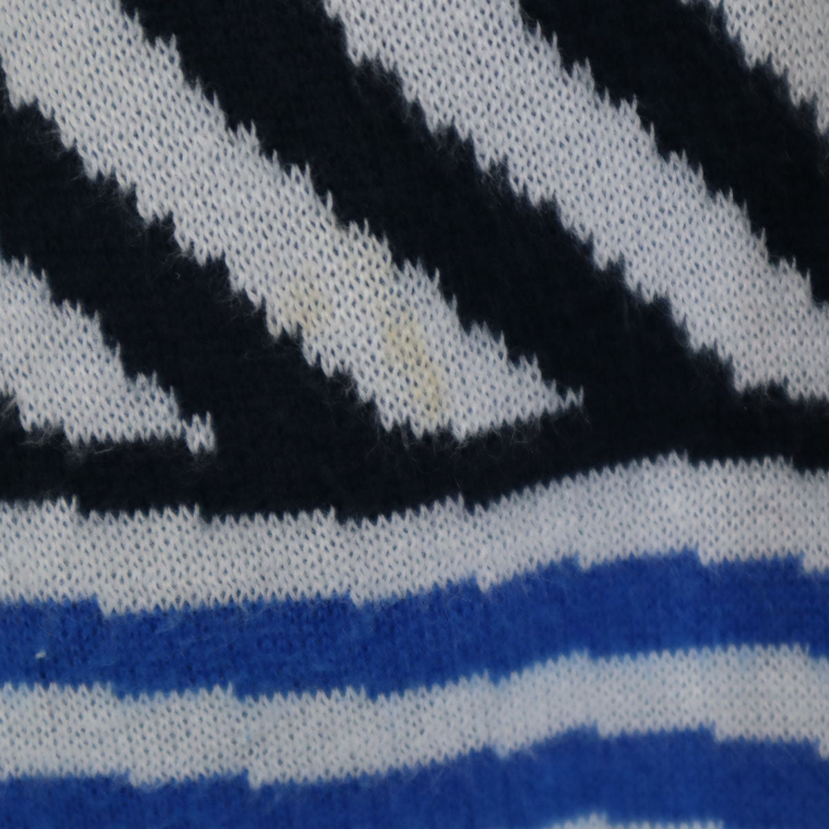 ARMANI EXCHANGE アルマーニエクスチェンジ 斜めストライプ 長袖 セーター XS ホワイト系 ニット メンズ