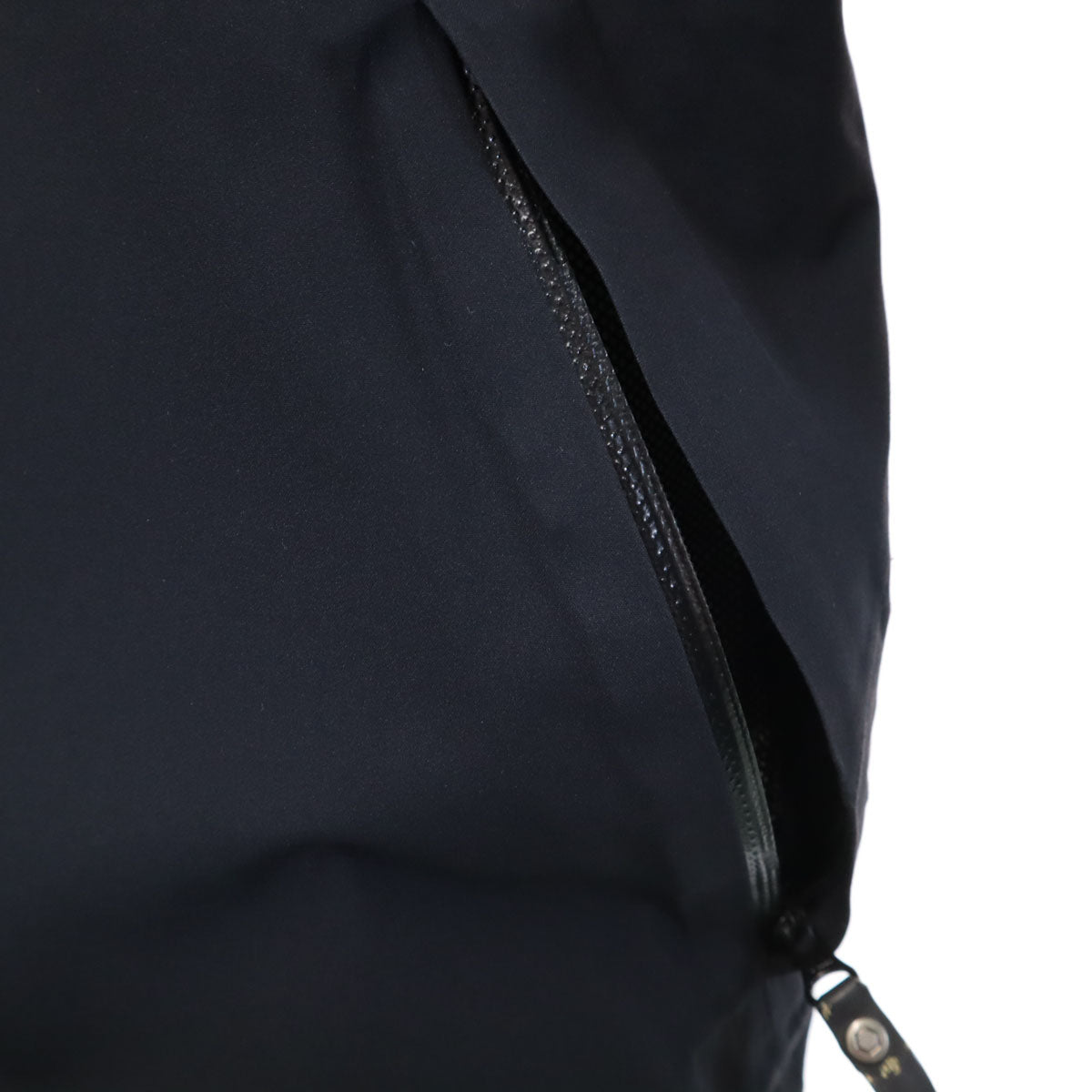 MOUNTAIN HARDWEAR マウンテンハードウェア ナイロンジャケット M ブラック系 メンズ