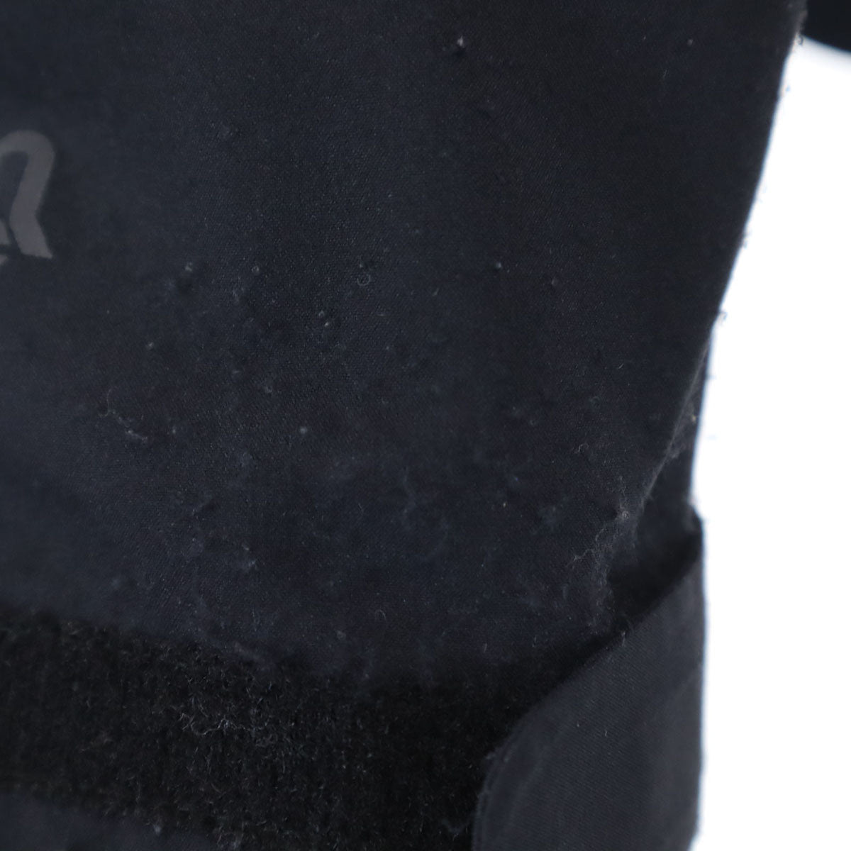 MOUNTAIN HARDWEAR マウンテンハードウェア ナイロンジャケット M ブラック系 メンズ