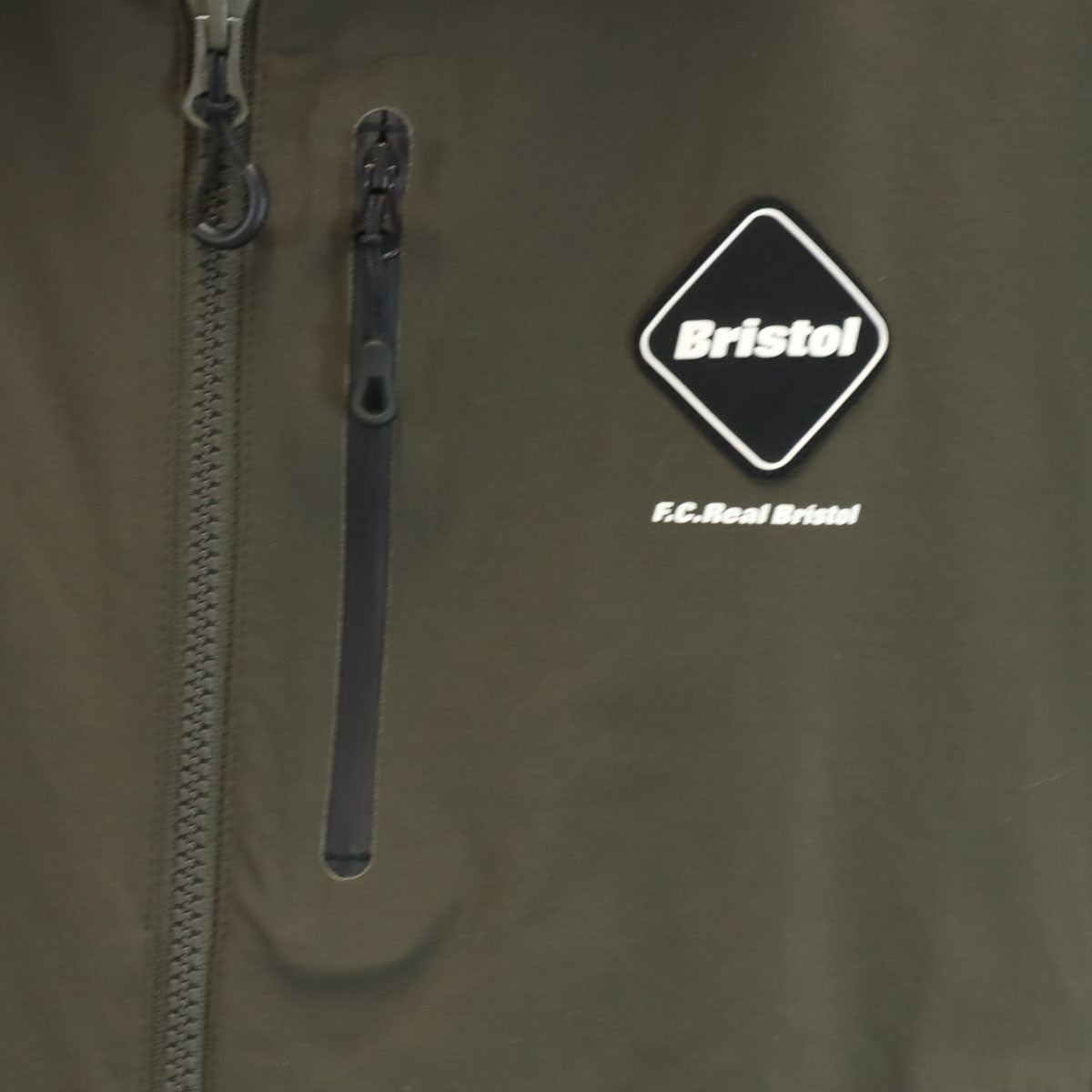 F.C.Real Bristol エフシーレアルブリストル ジップパーカー 上下 セットアップ M カーキ メンズ