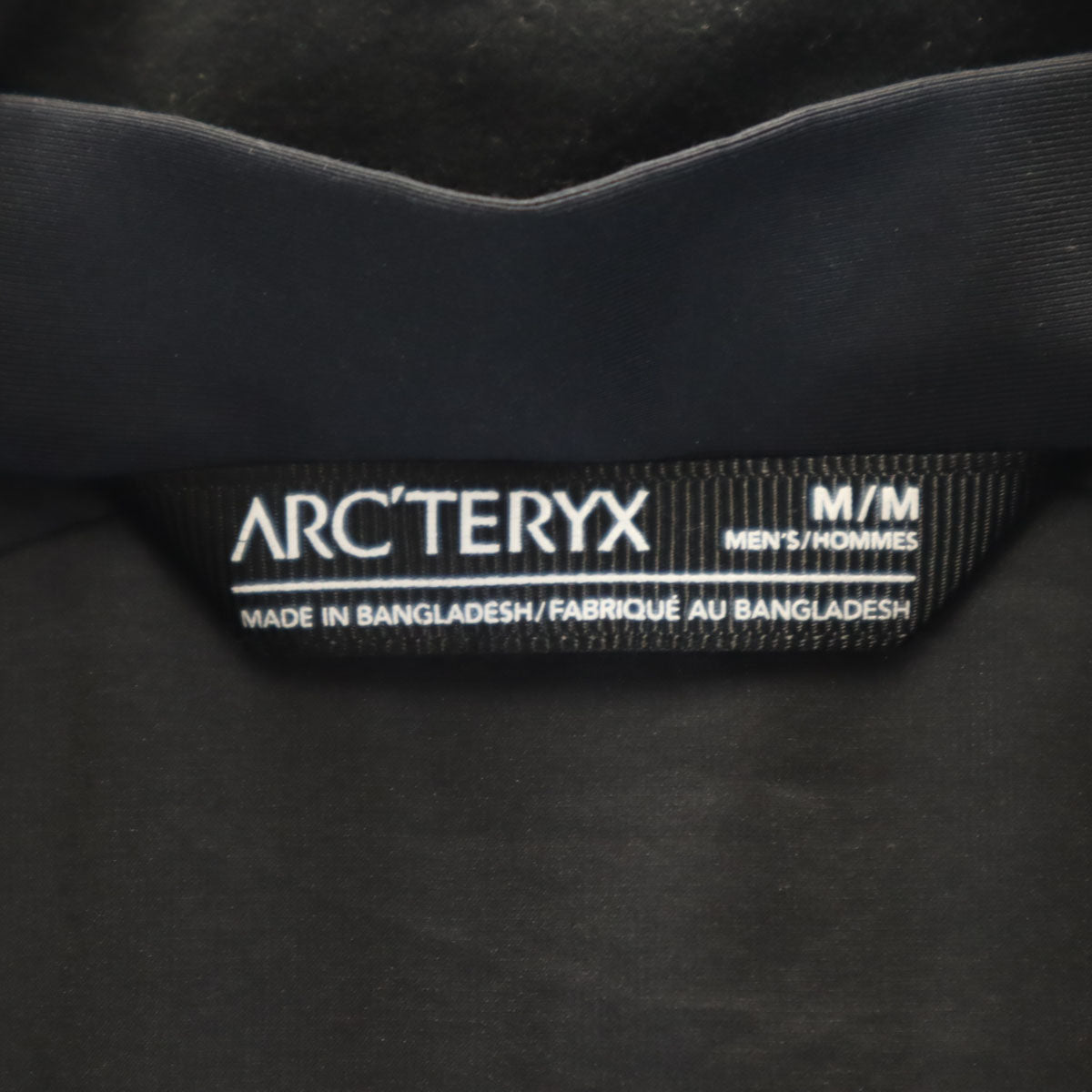 ARC'TERYX アークテリクス アトム AR ジャケット M チャコールブラック 中綿 アウトドア メンズ