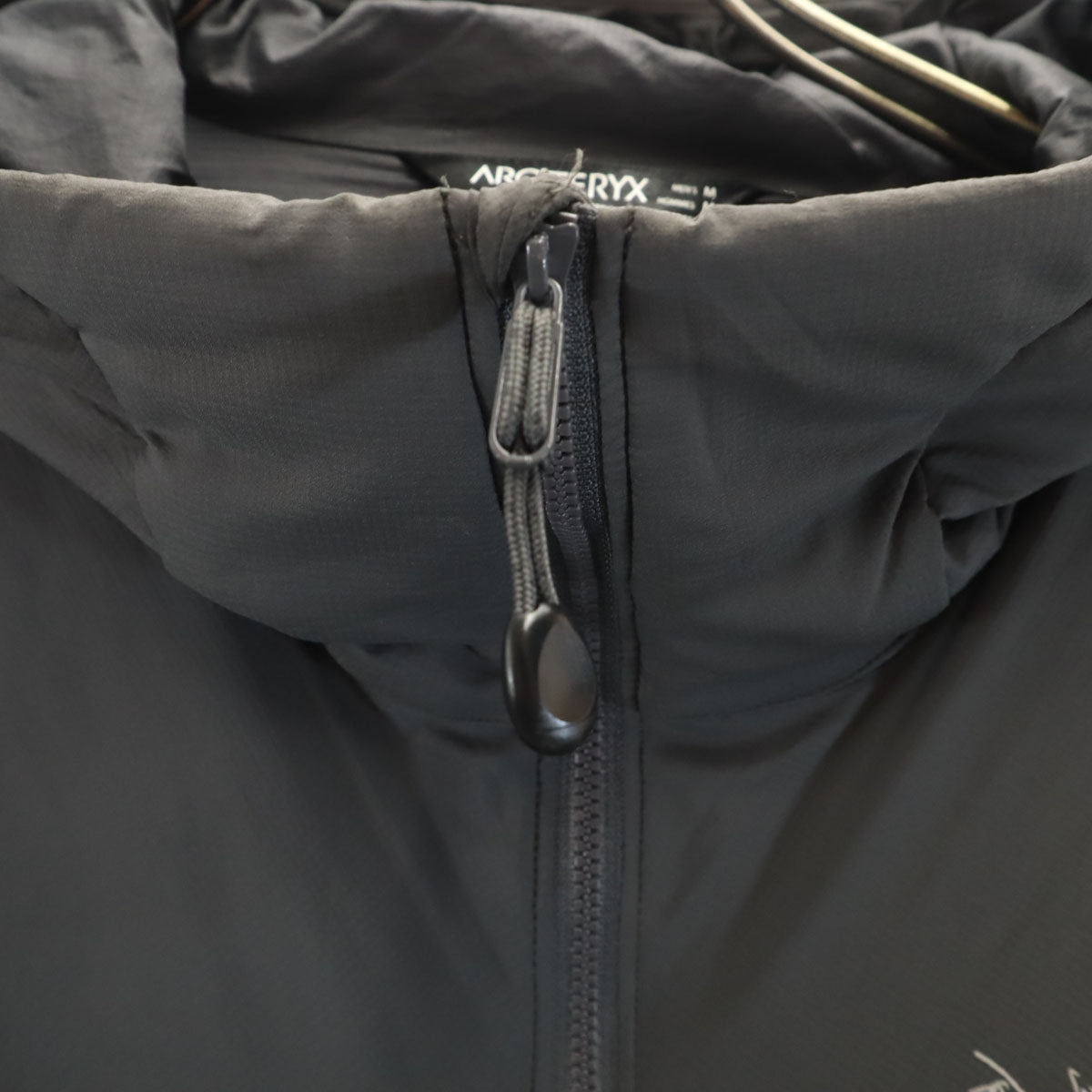 ARC'TERYX アークテリクス Atom LT Hoody 中綿ジャケット M チャコールグレー アウトドア メンズ