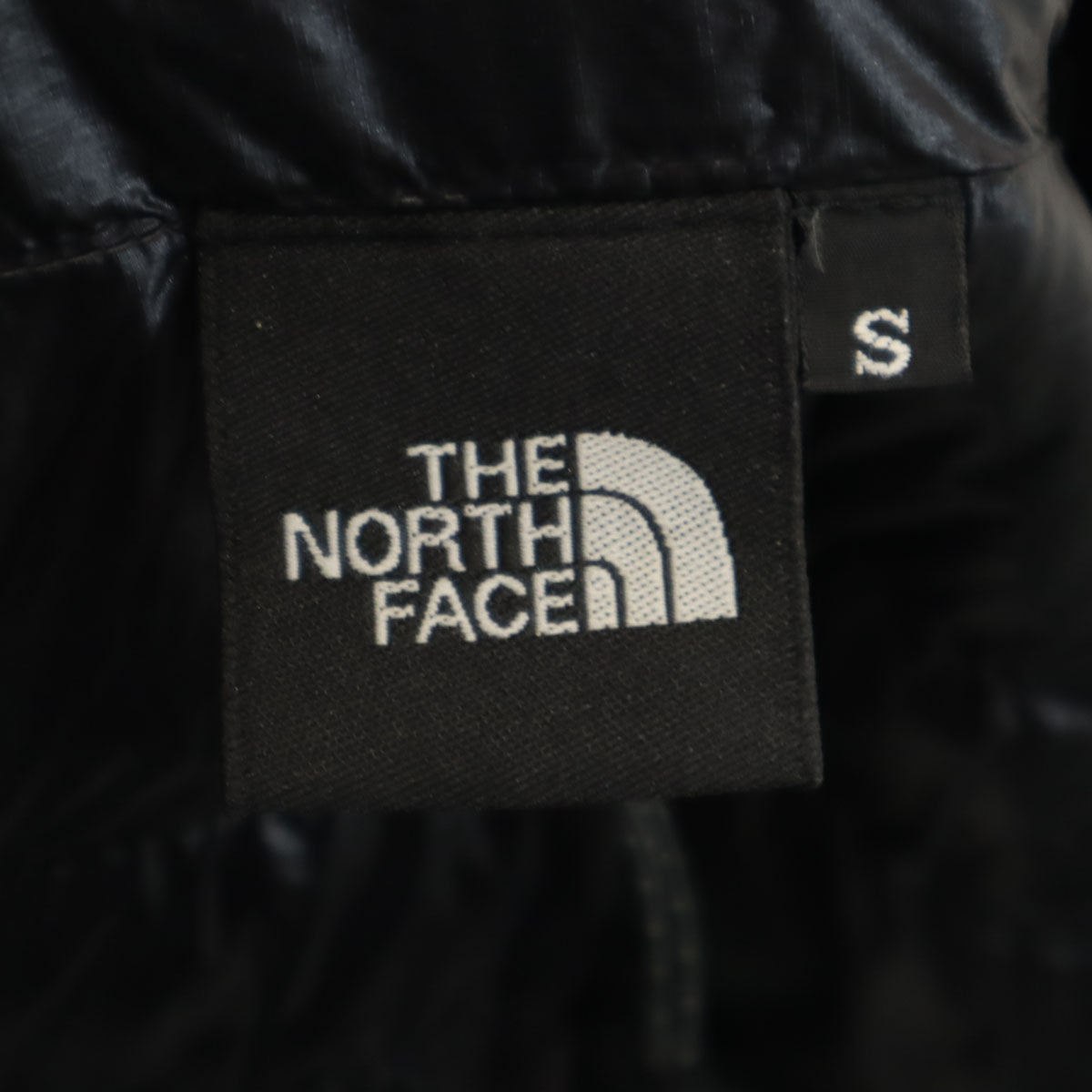 美品 THE NORTH FACE ザノースフェイス ライトヒート ダウンジャケット S ブラック 収納袋付き アウトドア ND18174 メンズ