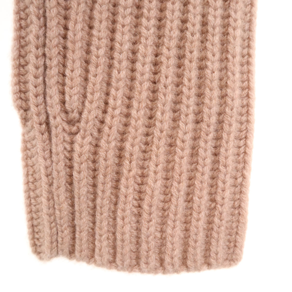 美品 Emilio Pucci エミリオプッチ イタリア製 カシミヤ100％ 長袖 ショート丈 タートルネック セーター M ピンク ニット レディース