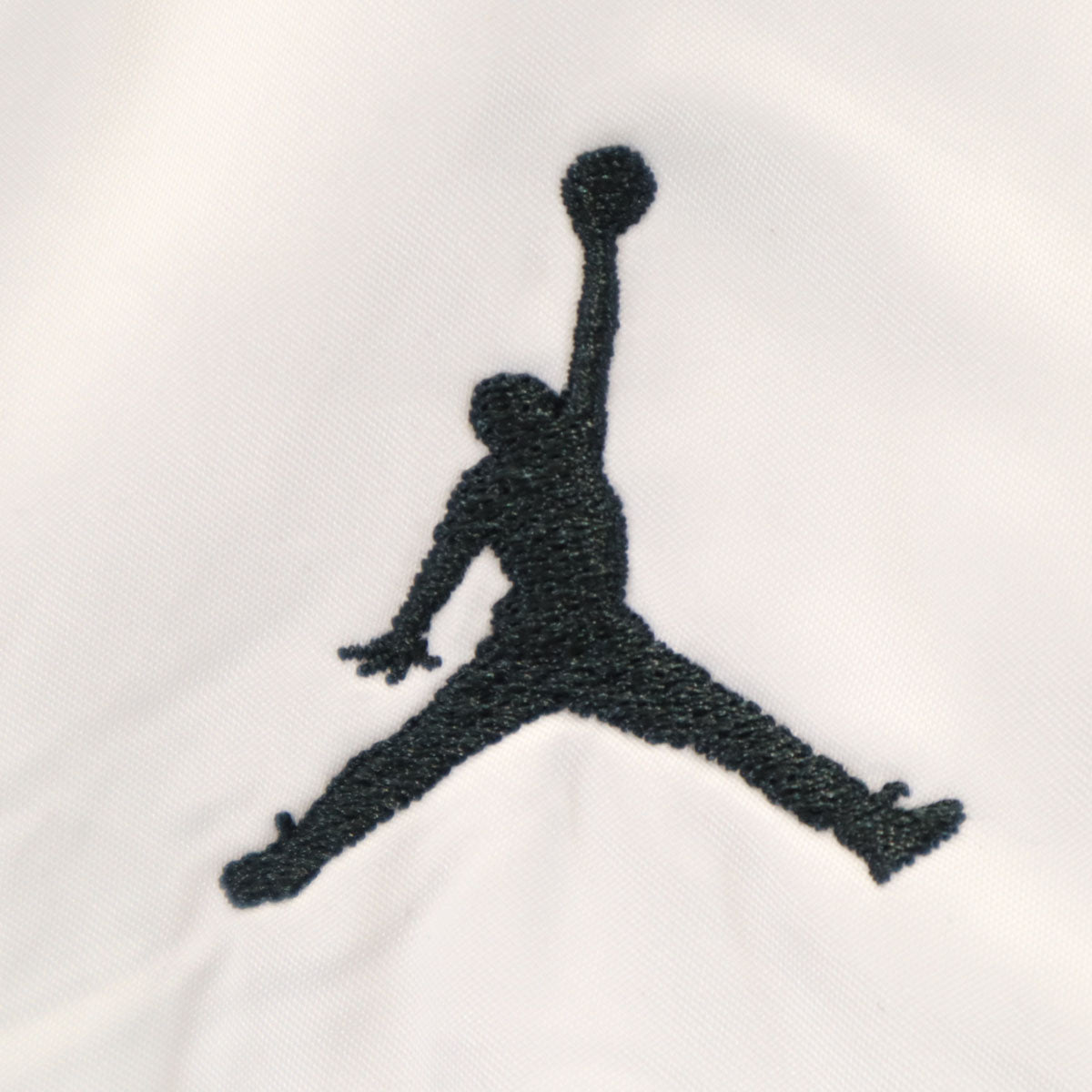 AIR JORDAN エアジョーダン レトロ11 中綿ジャケット M ブラック ブルゾン メンズ