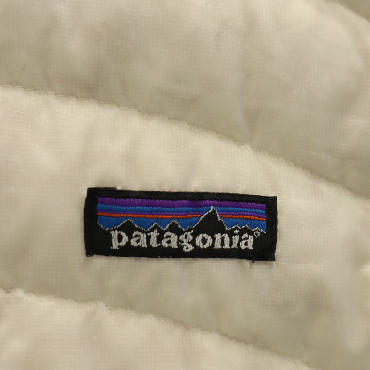 patagonia パタゴニア ダウンジャケット M 白系 84682 アウトドア レディース